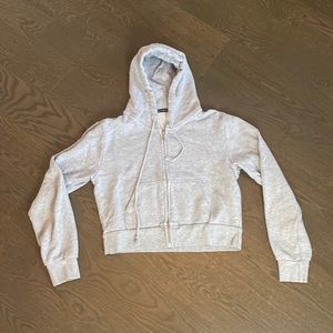 BRANDY MELVILLE grey cropped hoodie